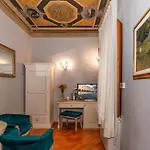 Rinascimento Oda ve Kahvaltı Pisa