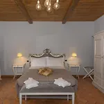 Rinascimento Oda ve Kahvaltı 4*